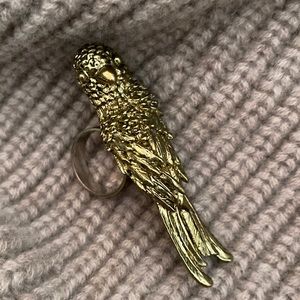 Gorgeous tinted gold bird ring